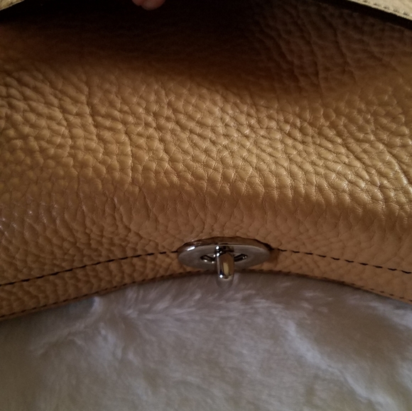 Handbag - Picture 6 of 10